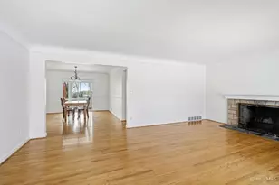 2043 Blue Bell Dr, Cincinnati, OH 45224 - Photo 4