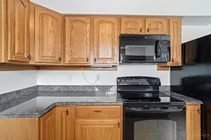 2043 Blue Bell Dr, Cincinnati, OH 45224 - Photo 16