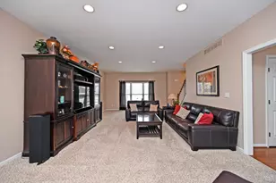 8565 Charleston Valley Dr, Deerfield Township, OH 45040 - Photo 12