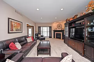 8565 Charleston Valley Dr, Deerfield Township, OH 45040 - Photo 10