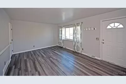 3041 Westknolls Lane, Cincinnati, OH 45211 - Photo 6