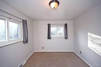 3041 Westknolls Lane, Cincinnati, OH 45211 - Photo 20