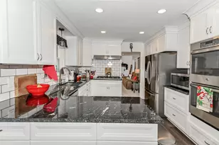 698 Cedar Knolls Ct, Anderson Township, OH 45230 - Photo 16