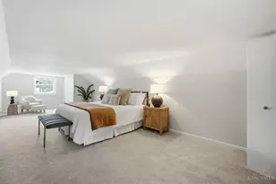 7018 Bramble Ave, Columbia Township, OH 45227 - Photo 14