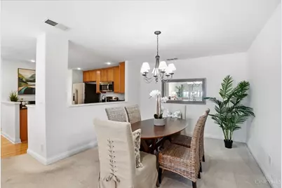 3646 Ashworth Drive #102, Cincinnati, OH 45208 - Photo 8