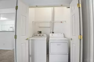 6770 Kelseys Oak Ct, Green Township, OH 45248 - Photo 20