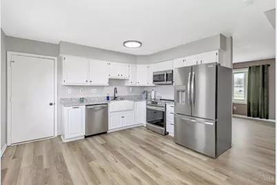 6331 Hollyberry Lane, Fairfield Township, OH 45011 - Photo 8