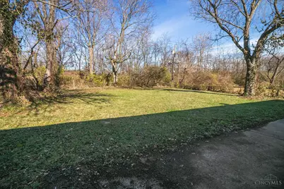 2074 Roosevelt Avenue, Springfield Township, OH 45240 - Photo 4