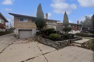 8265 Haskell Dr, Colerain Township, OH 45239 - Photo 18