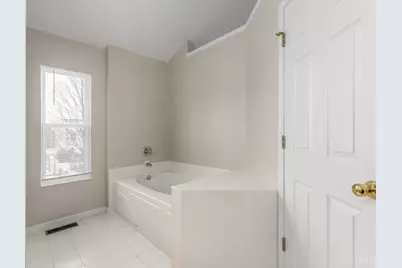 6291 Green Knoll Circle, Fairfield Township, OH 45011 - Photo 28