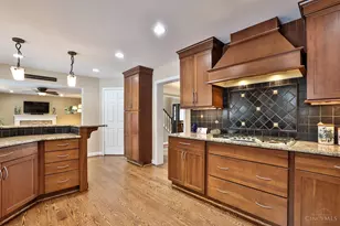 6802 Parklake Dr, Mason, OH 45040 - Photo 10