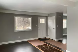 5221 Clearlake Dr, Green Township, OH 45247 - Photo 6