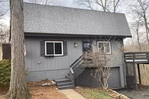 5221 Clearlake Dr, Green Township, OH 45247 - Photo 2