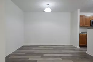 210 Carrington Pl, Loveland, OH 45140 - Photo 6