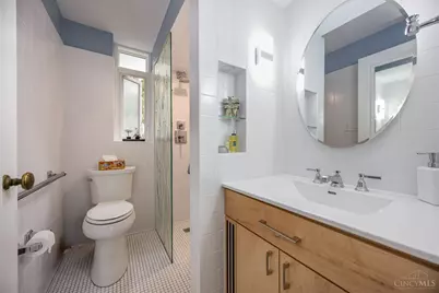 2374 Madison Road #E2F, Cincinnati, OH 45208 - Photo 24