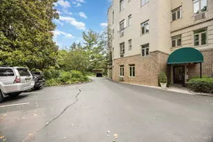 2374 Madison Rd, Cincinnati, OH 45208 - Photo 26