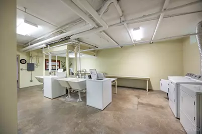 2374 Madison Road #E2F, Cincinnati, OH 45208 - Photo 32