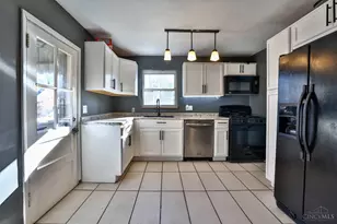 5152 Highview Dr, Cincinnati, OH 45238 - Photo 10