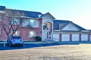 5340 Meadow Walk Ln, Green Township, OH 45247 - Photo 1