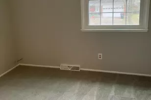 8953 Tripoli Dr, Colerain Township, OH 45251 - Photo 10