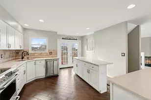 5485 Windridge Ct, Columbia Township, OH 45243 - Photo 12