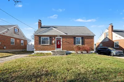 8521 Darnell Avenue, Sycamore Township, OH 45236 - Photo 2