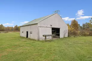 21602 Woodville Rd, Perry Township, OH 45107 - Photo 10