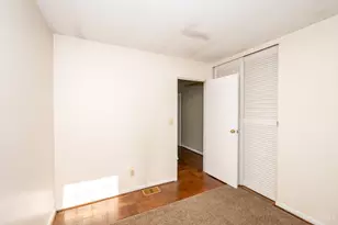 8444 Flamingo Ln, Colerain Township, OH 45239 - Photo 16