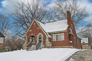 1611 Harbeson Ave, Cincinnati, OH 45224 - Photo 2