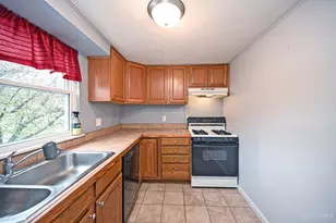 8801 Tudor Ct, Sycamore Township, OH 45242 - Photo 10