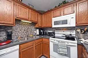 1366 Buxton Meadows Dr, Batavia Township, OH 45102 - Photo 8