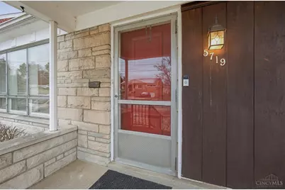 5719 Biscayne Avenue, Green Township, OH 45248 - Photo 6