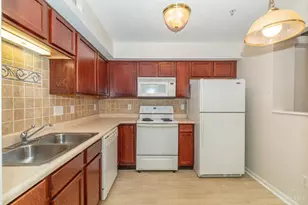 2021 Commons Circle, Batavia Township, OH 45103 - Photo 10