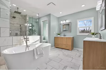 6210 N Shadow Hill Way, Miami Township, OH 45140 - Photo 12