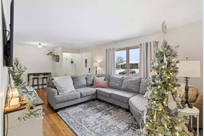 400 W Hendricks Street, Camden, OH 45311 - Photo 6