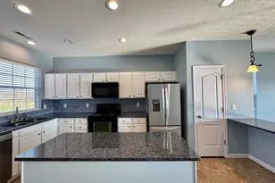 9411 Stoneybrooke, Springfield Township, OH 45231 - Photo 6