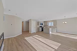 4027 Silverstone Ln, Union Township, OH 45103 - Photo 8