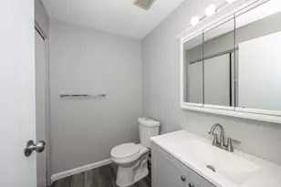 7240 Creekview Dr, Colerain Township, OH 45247 - Photo 12