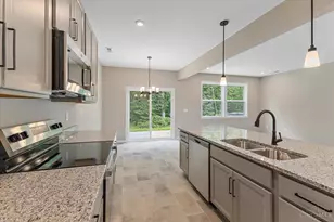 1591 Summerview Ln, Miami Township, OH 45150 - Photo 4