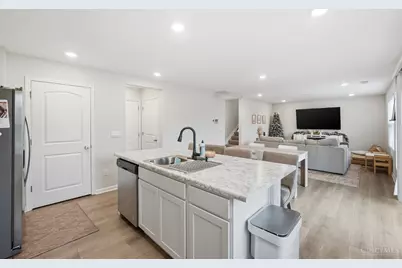 4992 Lakeview Drive, Hamilton Township, OH 45152 - Photo 14