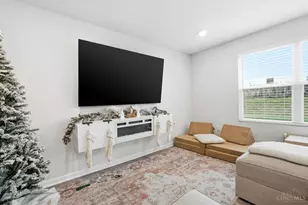 4992 Lakeview Dr, Hamilton Township, OH 45152 - Photo 8