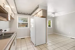 9500 Ridgemoor Ave, Colerain Township, OH 45231 - Photo 6