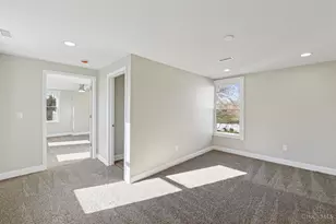 8081 Woodbine Ave, Cincinnati, OH 45216 - Photo 20