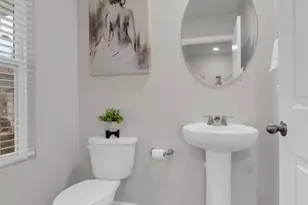 2405 Amelia Ct, Colerain Township, OH 45239 - Photo 8