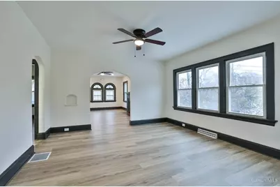 2235 Crane Avenue, Cincinnati, OH 45207 - Photo 10