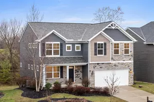 2143 Pine Valley Dr, Hamilton, OH 45013 - Photo 1