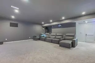 5017 Kenwood Rd, Cincinnati, OH 45227 - Photo 32