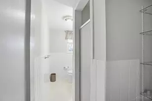 6145 Sunridge Dr, Cincinnati, OH 45224 - Photo 34