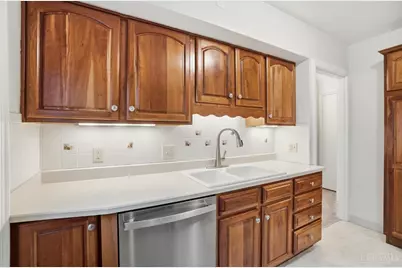 6145 Sunridge Drive, Cincinnati, OH 45224 - Photo 16