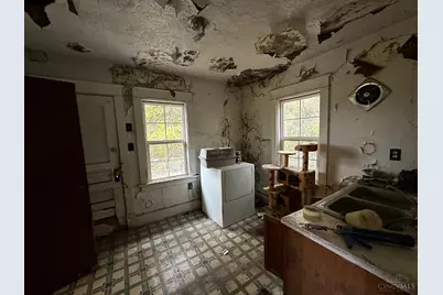 1917 Brinkmeier Avenue, Cincinnati, OH 45225 - Photo 8